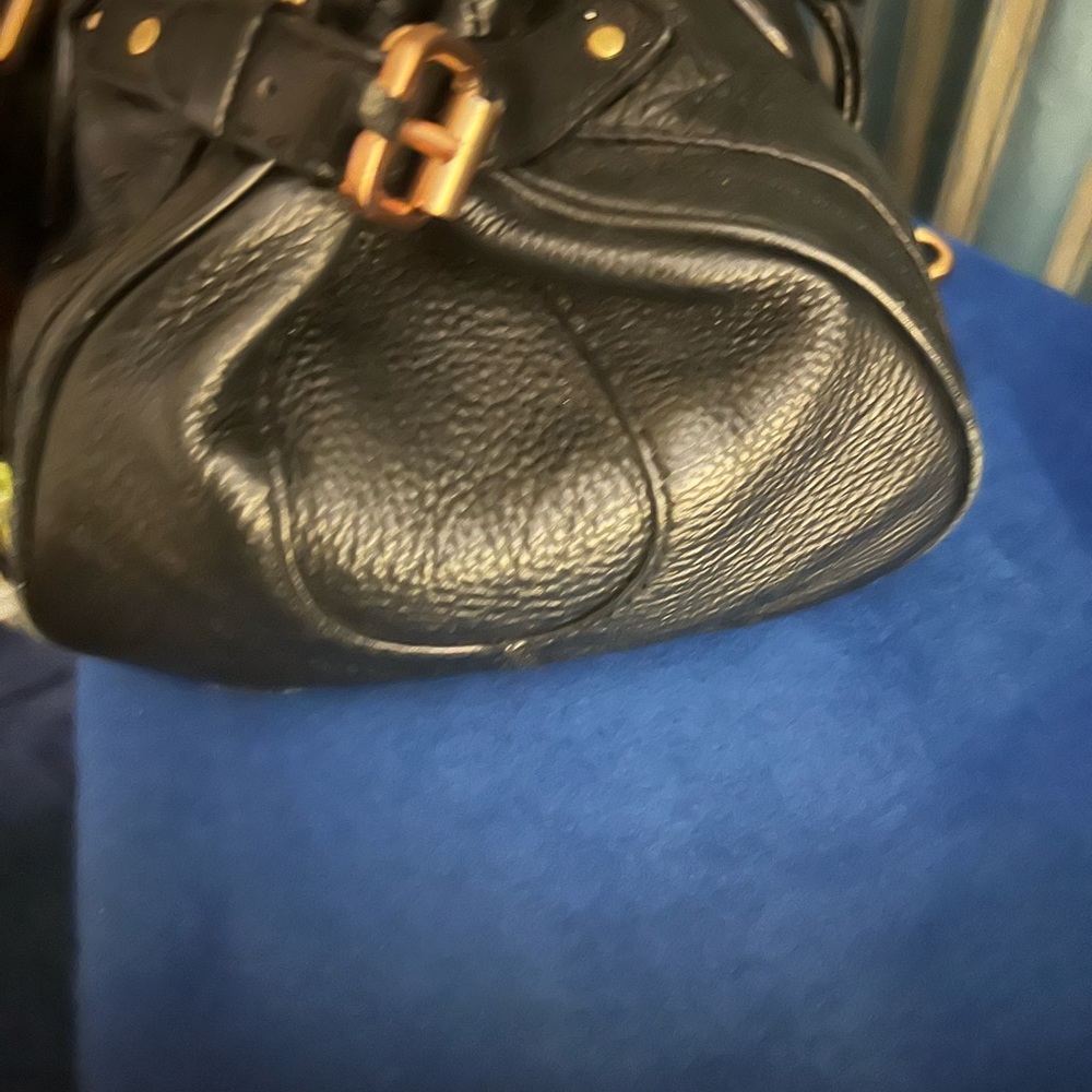 Chloe Black Leather Hobo with Gold Hardware - Picture 6 of 9